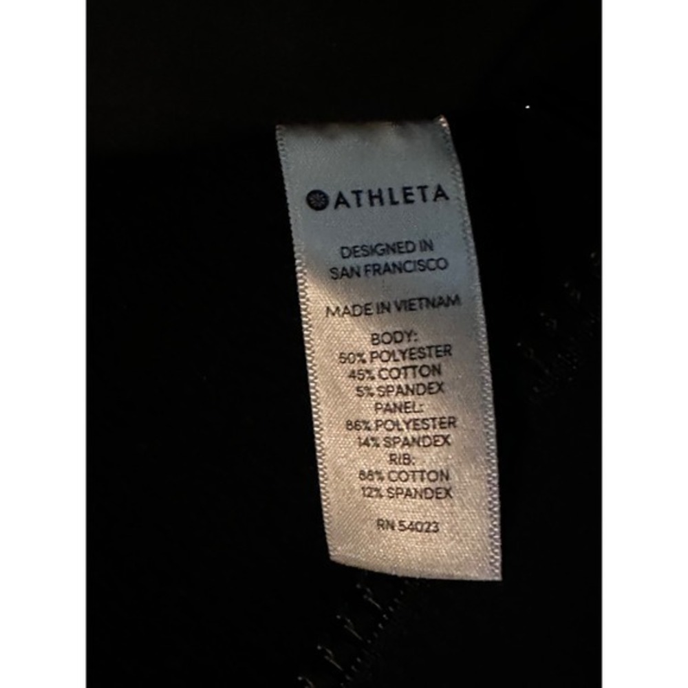 Athleta Full‎ zip sweater shirt/ coat. Womens Medium - Picture 6 of 6